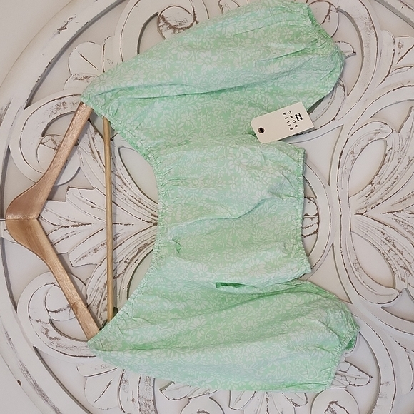 Billabong Top - Picture 7 of 9